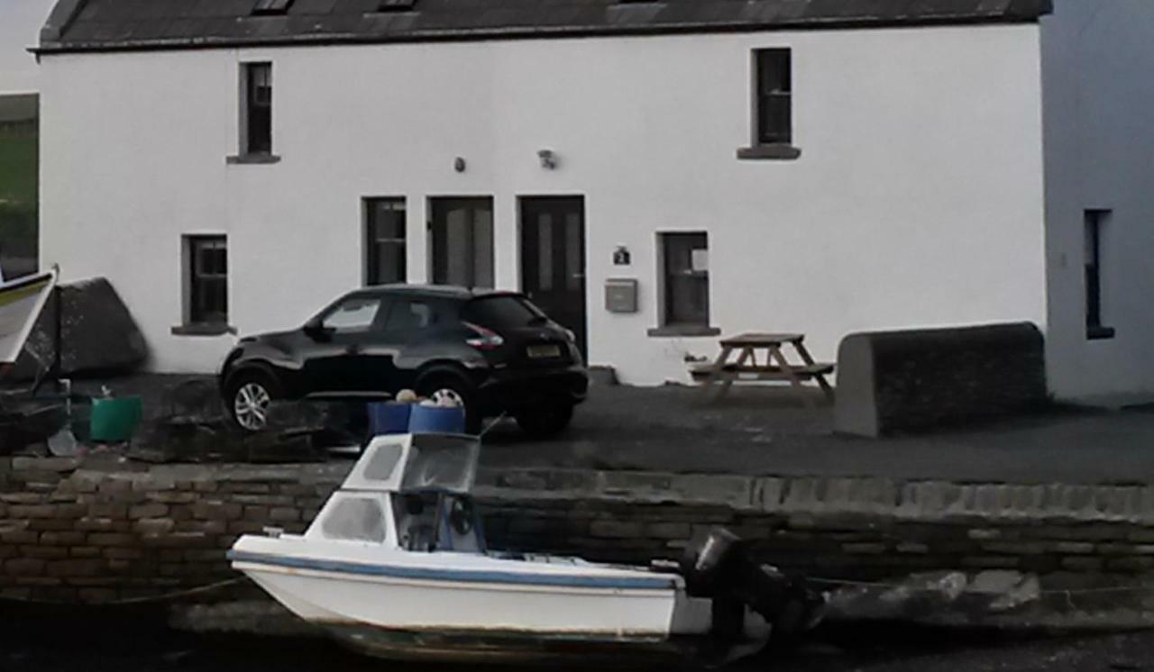 2 The Noust Self Catering Apartment Saint Margarets Hope Exterior foto